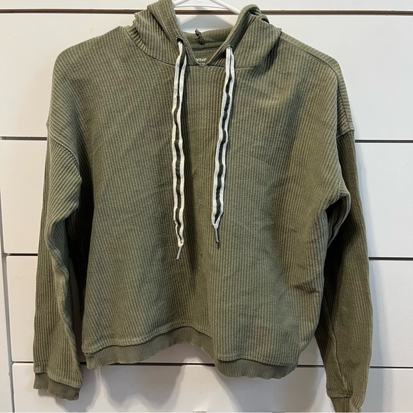 Aerie Green Sweatshirt Pullover - Picture 2 of 5